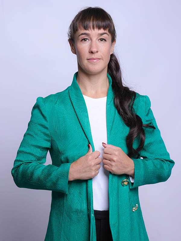 Porträt von SuePrise, moderne Show-Hypnotiseurin